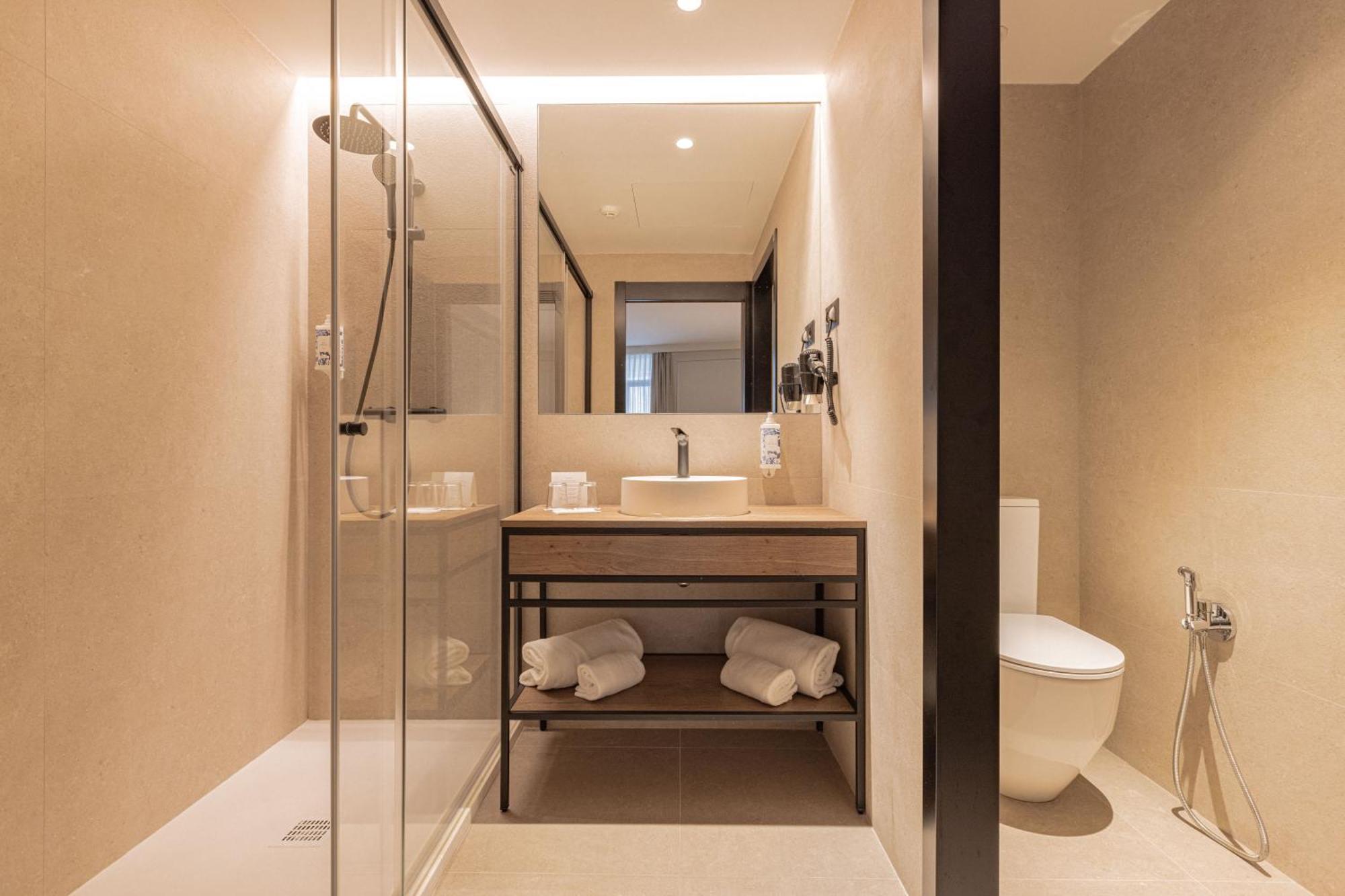 Bilder Boutique Hotel Bilbao Ngoại thất bức ảnh